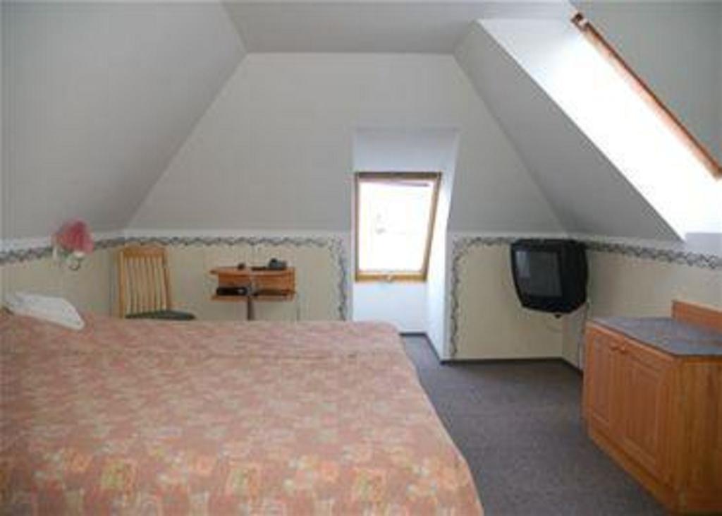 Tõrve Hotell De Tolly מראה חיצוני תמונה
