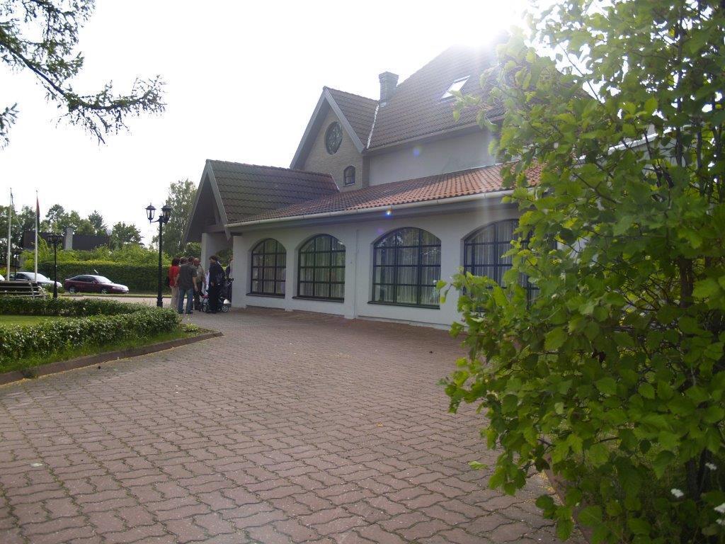 Tõrve Hotell De Tolly מראה חיצוני תמונה